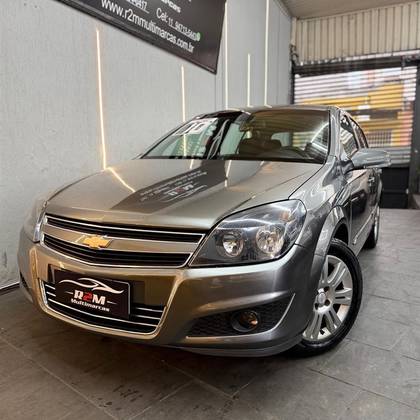CHEVROLET VECTRA 2.0 MPFI GT HATCH 8V FLEX 4P MANUAL CHEVROLET VECTRA 2.0 MPFI GT HATCH 8V FLEX 4P MANUAL